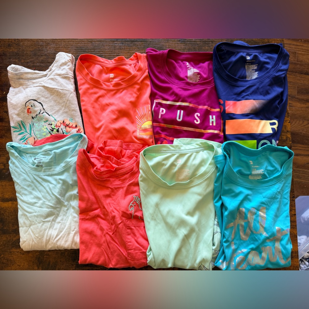 8 girls t shirts size 10/12